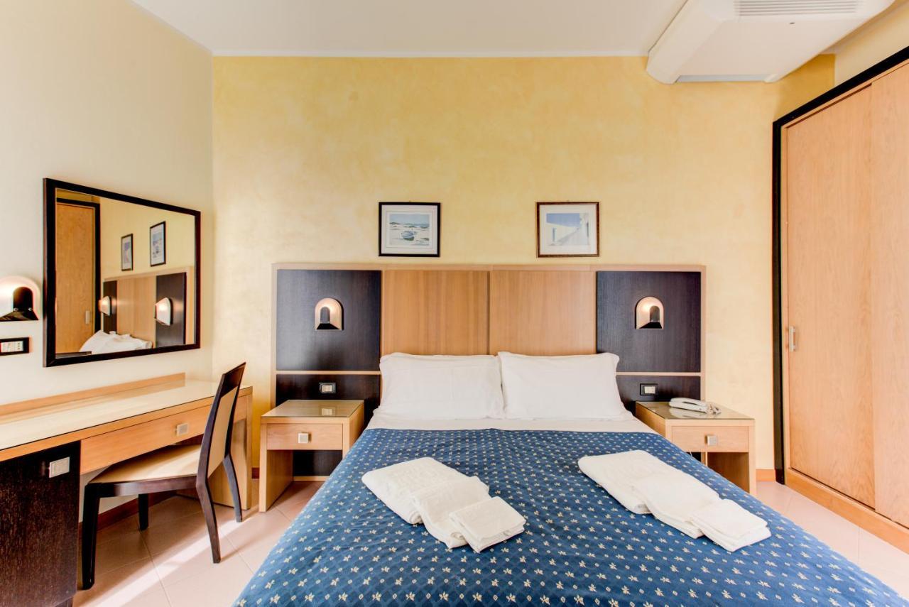Hotel Verona Cesenatico Eksteriør bilde