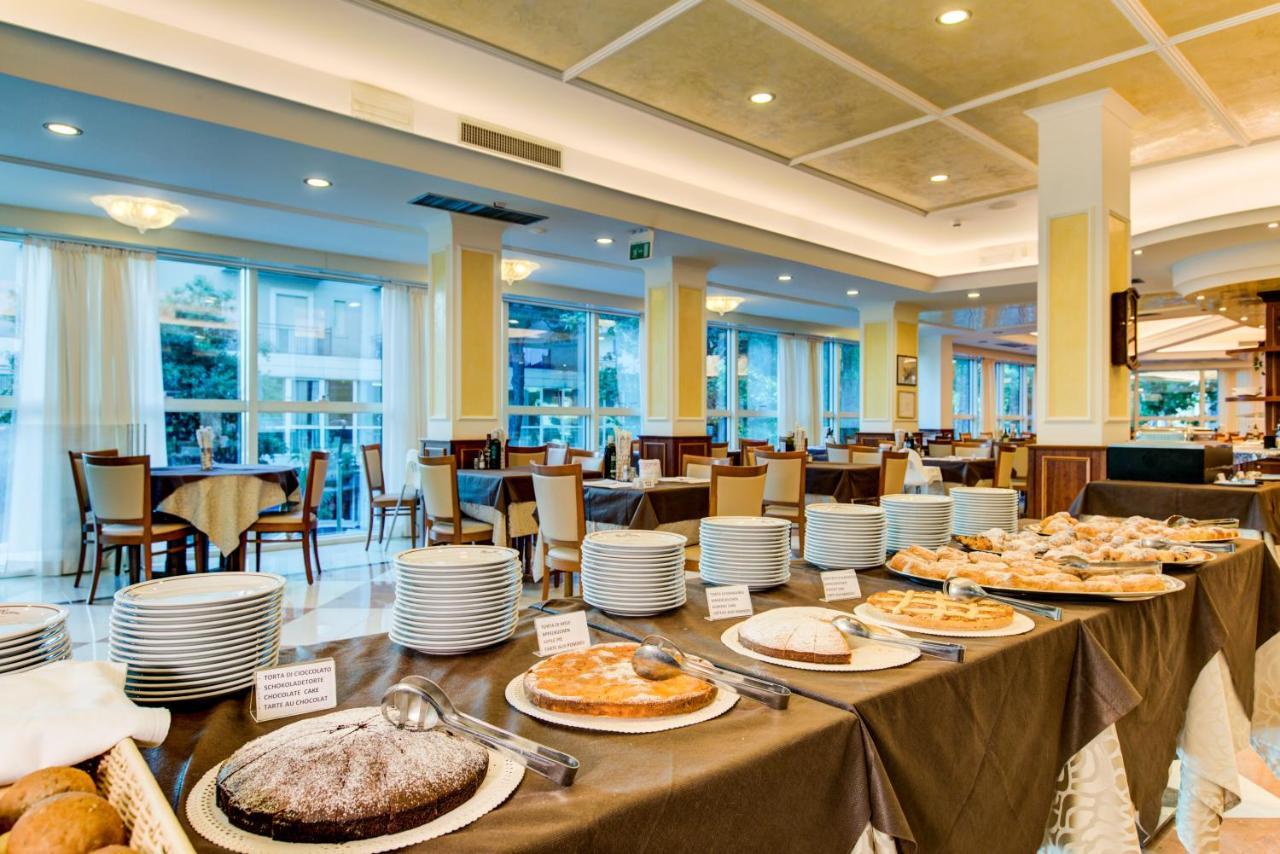 Hotel Verona Cesenatico Eksteriør bilde