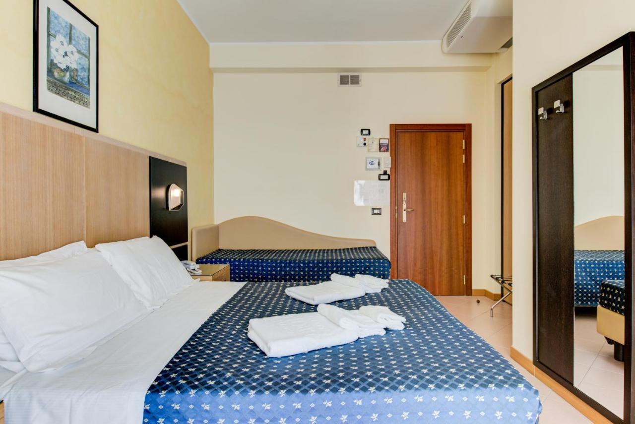 Hotel Verona Cesenatico Eksteriør bilde