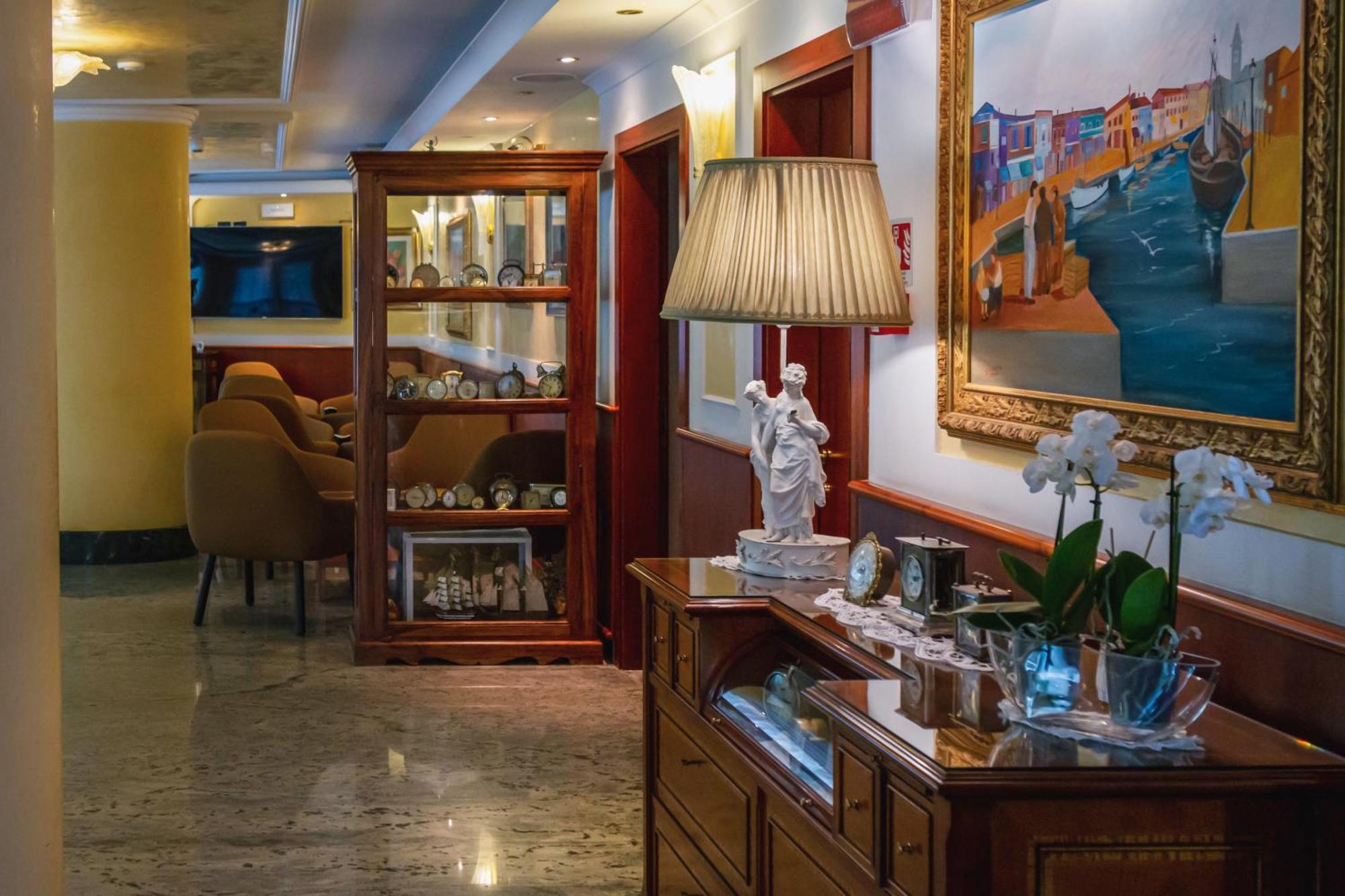 Hotel Verona Cesenatico Eksteriør bilde