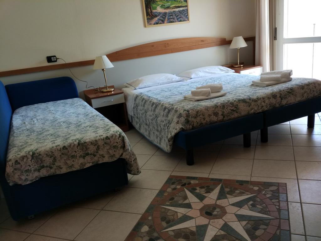 Hotel Verona Cesenatico Eksteriør bilde
